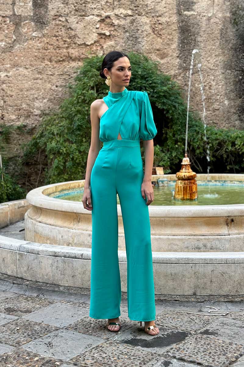 Spring Campaign Guess Invierno 2021 Fiesta Stradivarius