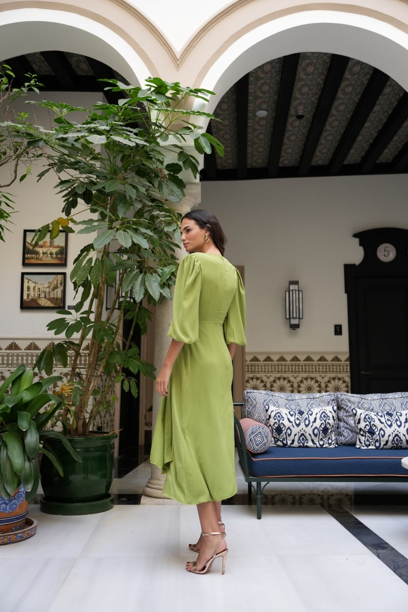Vestido oliva detalle hebilla