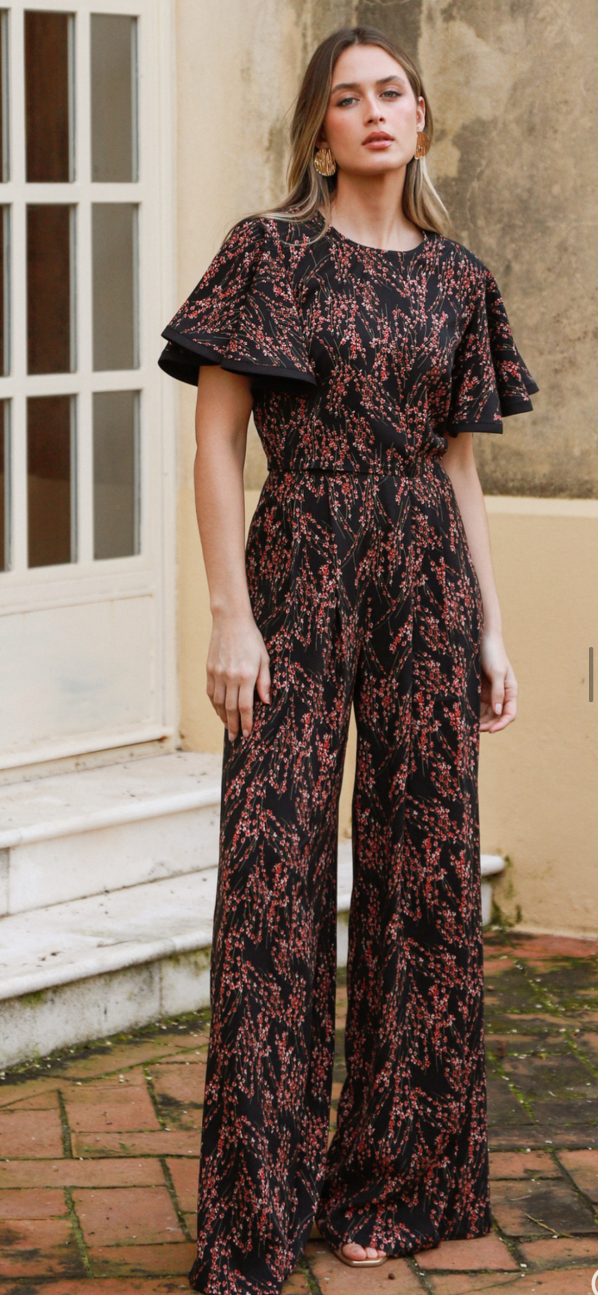 Conjunto flores top volante