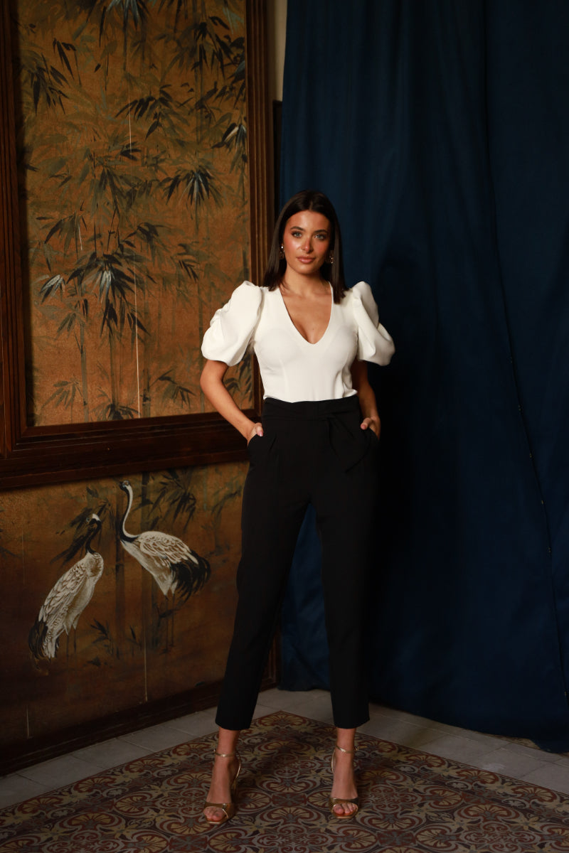 Top manga abullonada escote V