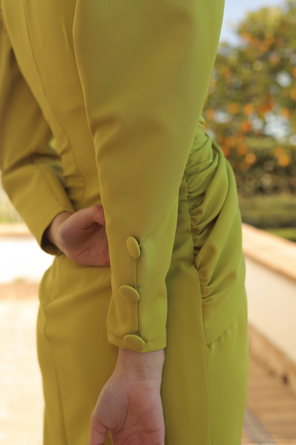 VESTIDO OLIVA NUDO DRAPEADO