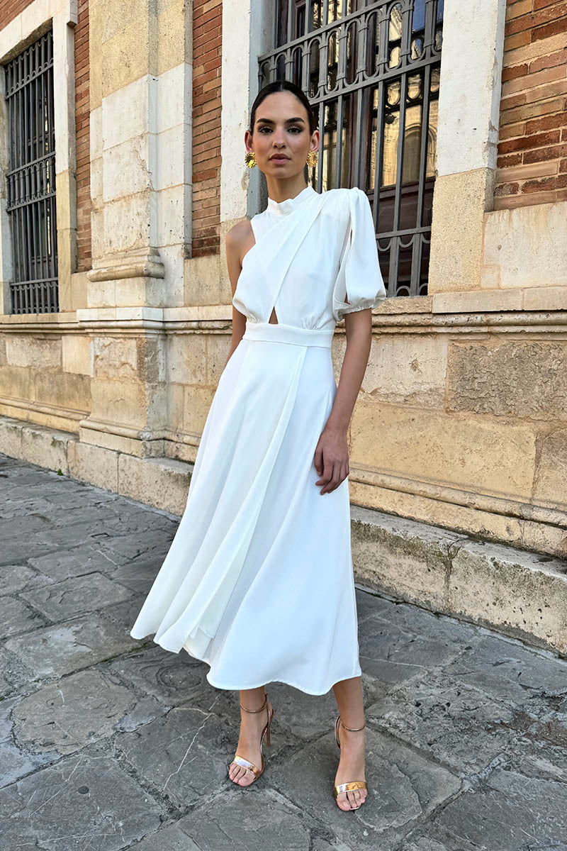 Vestido crudo asimétrico cut out