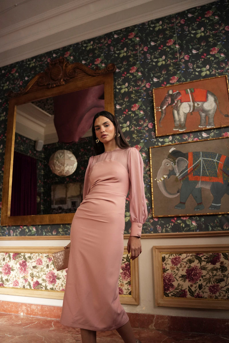 Vestido nude mangas gasa