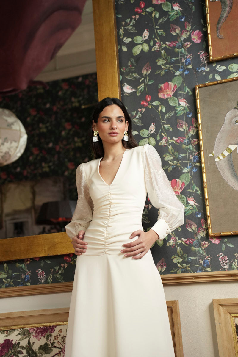 Vestido frunce manga voile bordado