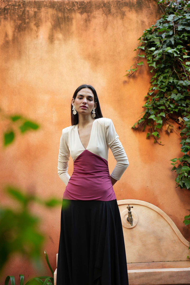 Vestido tricolor escote V