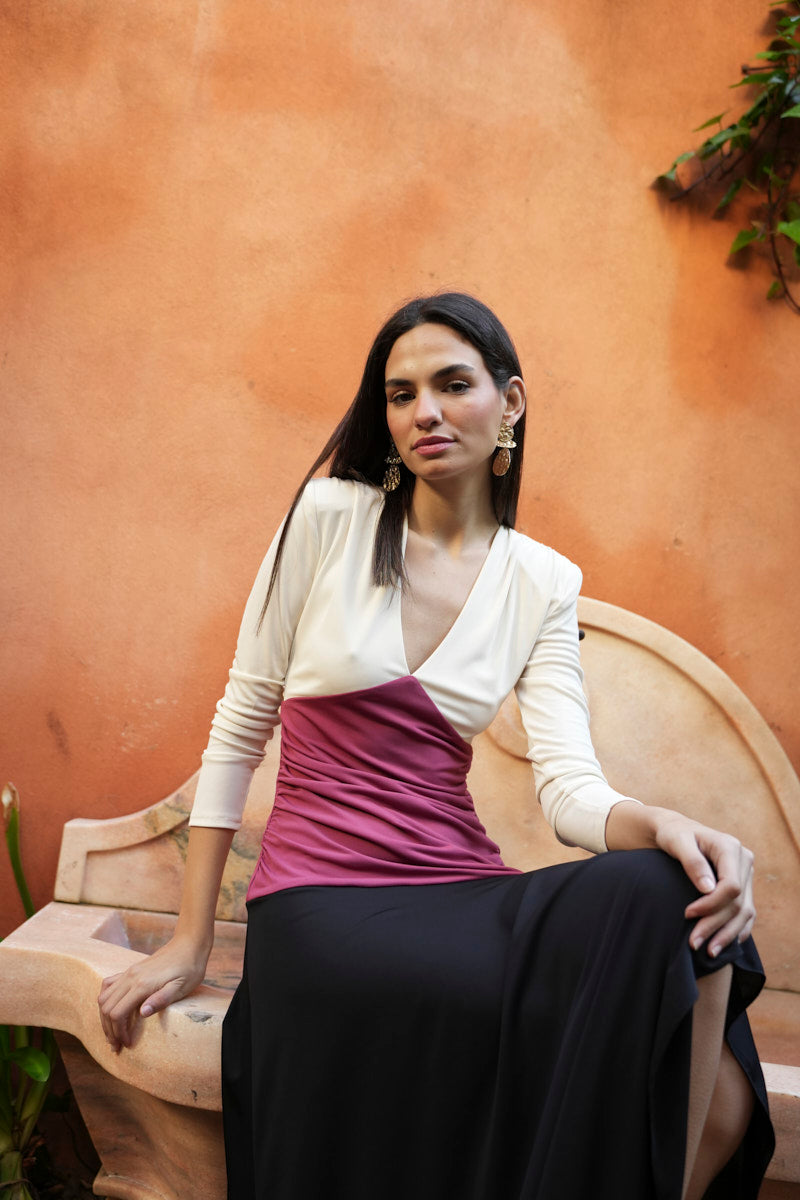 Vestido tricolor escote V