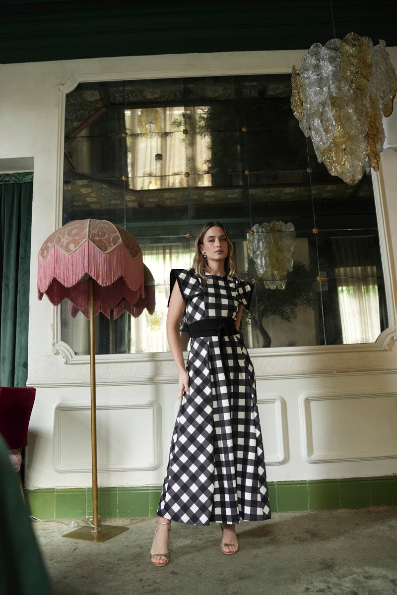 Vestido cuadro b/n cinturón liso