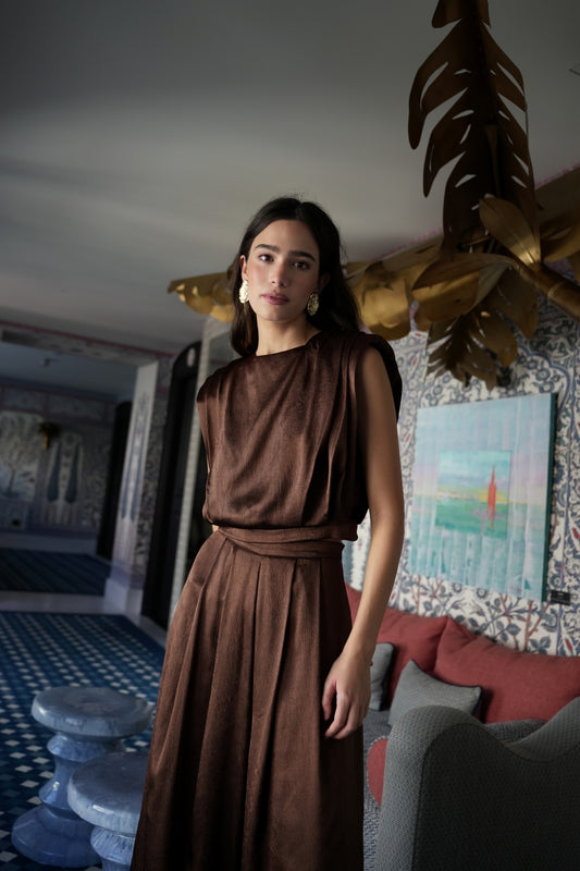 Conjunto raso marrón pantalón top