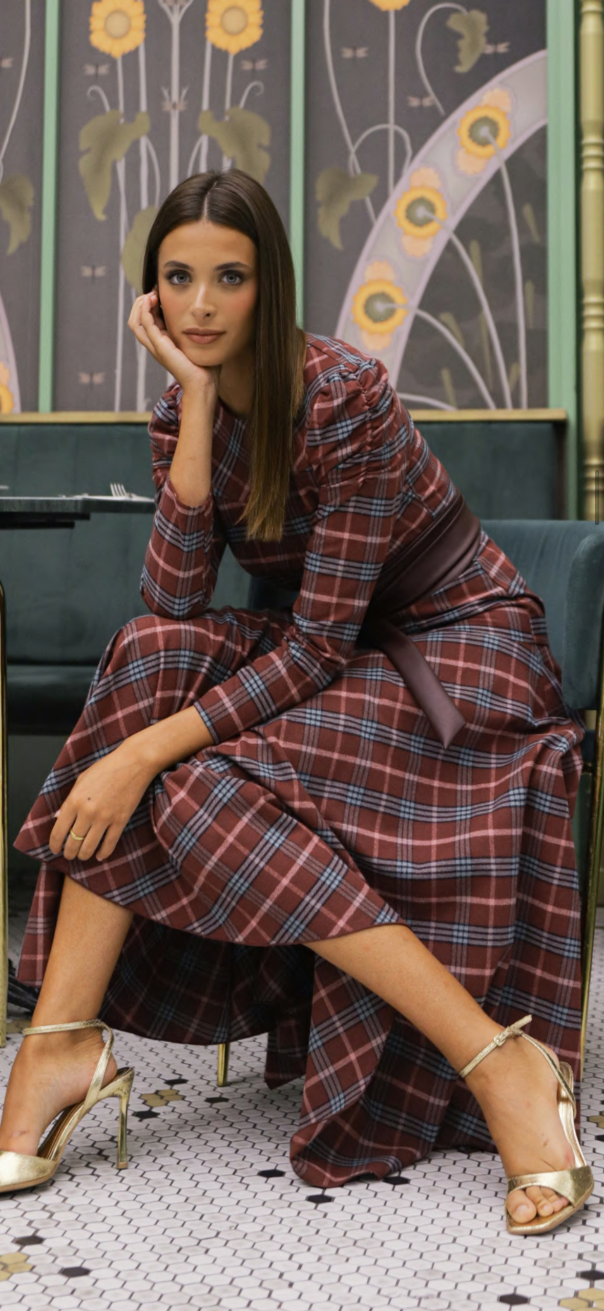 Vestido cuadros picos fajín