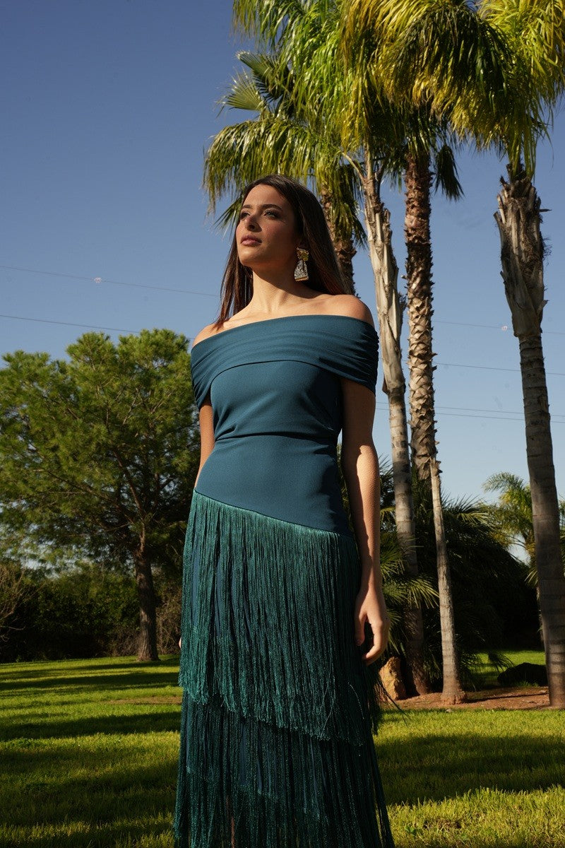 Vestido asimétrico fleco detalle