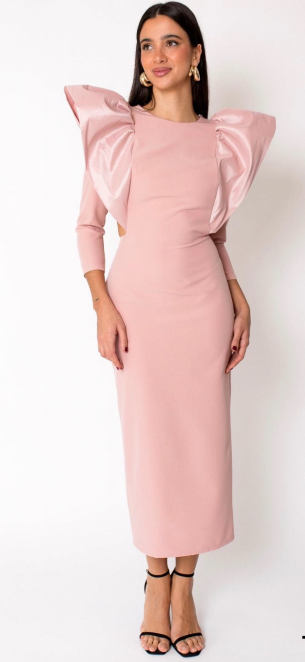 VESTIDO VOLANTES HOMBROS, ESPALDA DESCUBIERTA