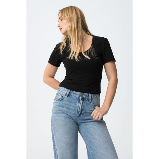 Camiseta Negra Gemili