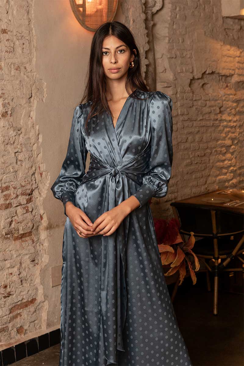 VESTIDO RASO LUNARES