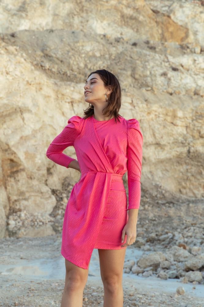 VESTIDO FUCSIA CORTO JACQUARD
